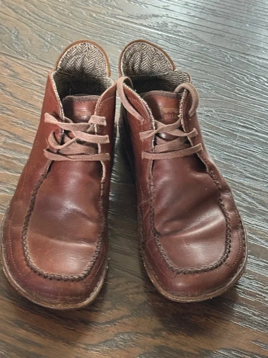 Patagonia Brown Leather Moc-Toe Chukka Boots - Picture 1 of 15